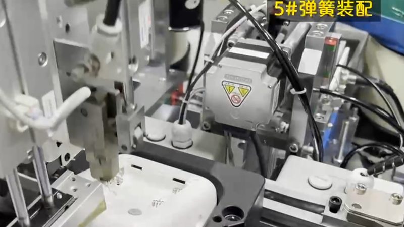 码垛机器人：自动化生产线上的高效助手